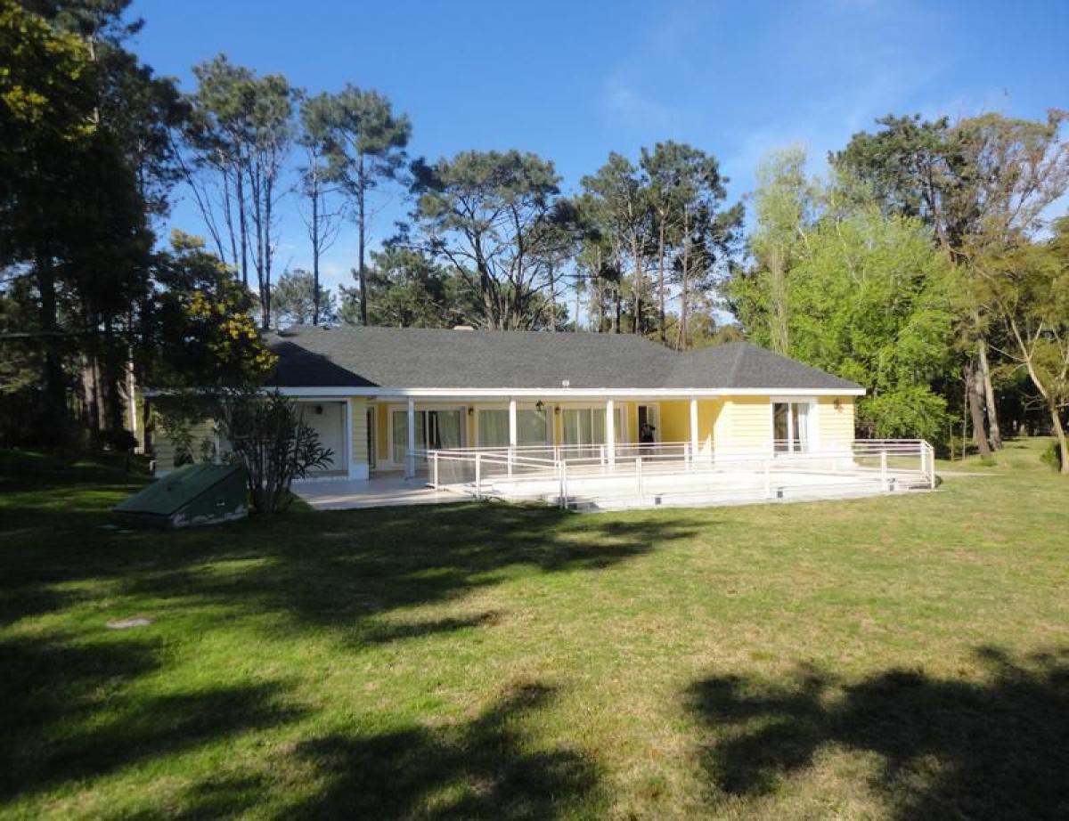 4 bedrooms House in Maldonado, Uruguay No. 8665