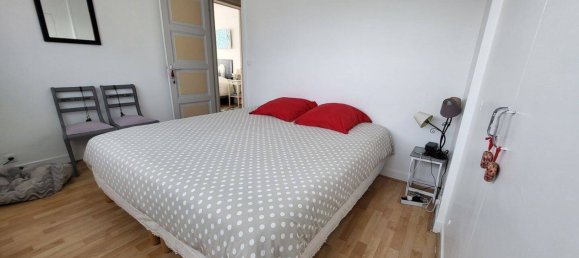 Casa de 3 dormitorios en Argenteuil, France No. 327753 6