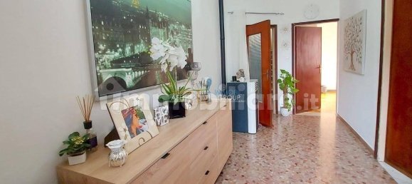 3 bedrooms House in Carrara, Italy No. 45689 8