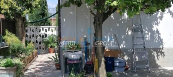 3 bedrooms House in Carrara, Italy No. 45689 4