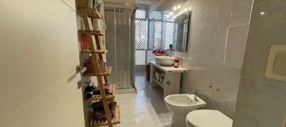 4 bedrooms Apartment in Reggio Emilia, Italy No. 371091 7