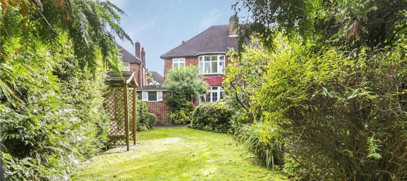 3 bedrooms House in Totteridge, United Kingdom No. 6711 16