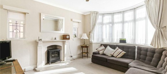 3 bedrooms House in Totteridge, United Kingdom No. 6711 2