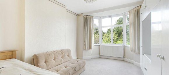 3 bedrooms House in Totteridge, United Kingdom No. 6711 11