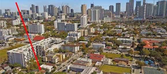 352.01 m² terreno en venta en Miami, Miami-Dade, Florida, USA № 615946 11