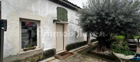 4 Schlafzimmer Villa in Sabbioneta, Italy, Nr. 89736 40