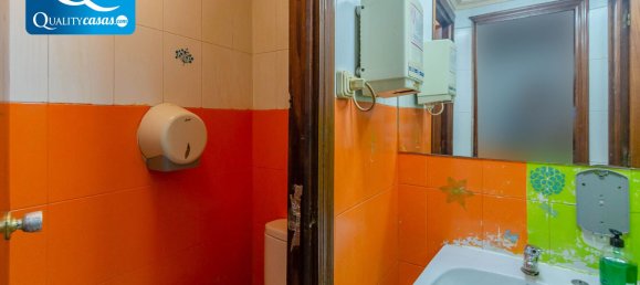 88m² Commercial property in La Florida, Spain No. 180340 11