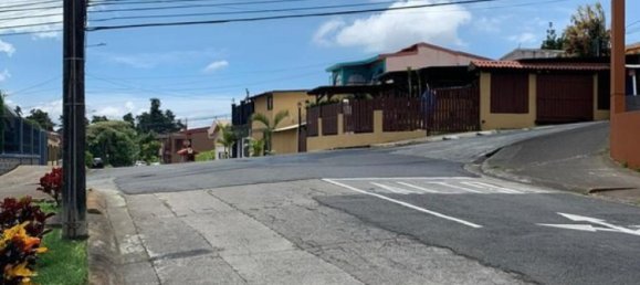 3 bedrooms House in Moravia, Costa Rica No. 867 2