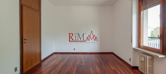 4 rooms Apartment in Milan, Italy No. 336943 17