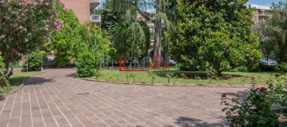 4 rooms Apartment in Milan, Italy No. 336943 36