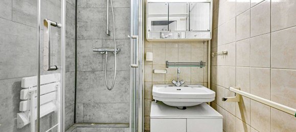 Apartamento de 2 dormitorios en Montreuil, France No. 177687 8