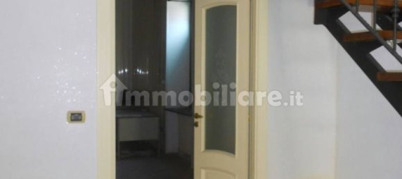 3 bedrooms Apartment in Naples, Italy No. 195963 4