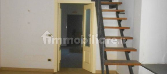 3 bedrooms Apartment in Naples, Italy No. 195963 5