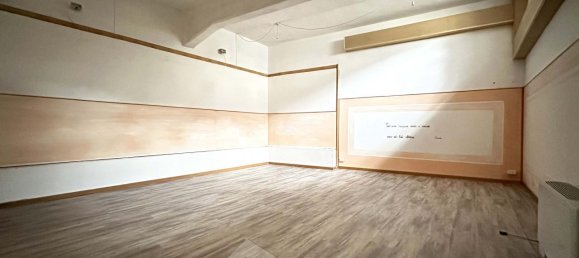 10غرفة منزل في Borgosesia, Italy رقم 238190 57