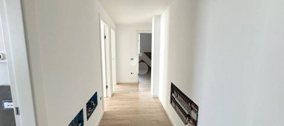 3 bedrooms Apartment in Padua, Italy No. 107701 22