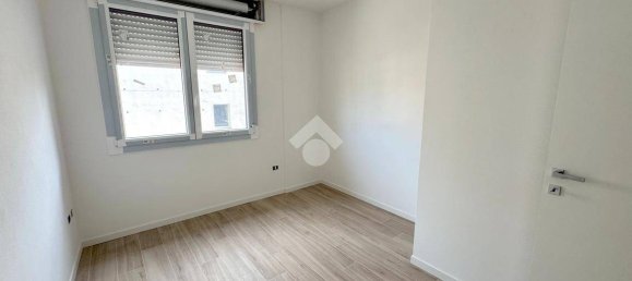 3 bedrooms Apartment in Padua, Italy No. 107701 13