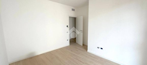 3 bedrooms Apartment in Padua, Italy No. 107701 12