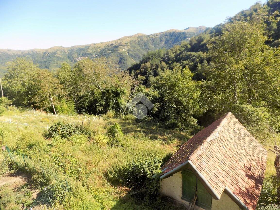 3 bedrooms House in Valbrevenna, Italy No. 181955