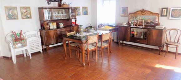 3 bedrooms House in Valbrevenna, Italy No. 181955 3