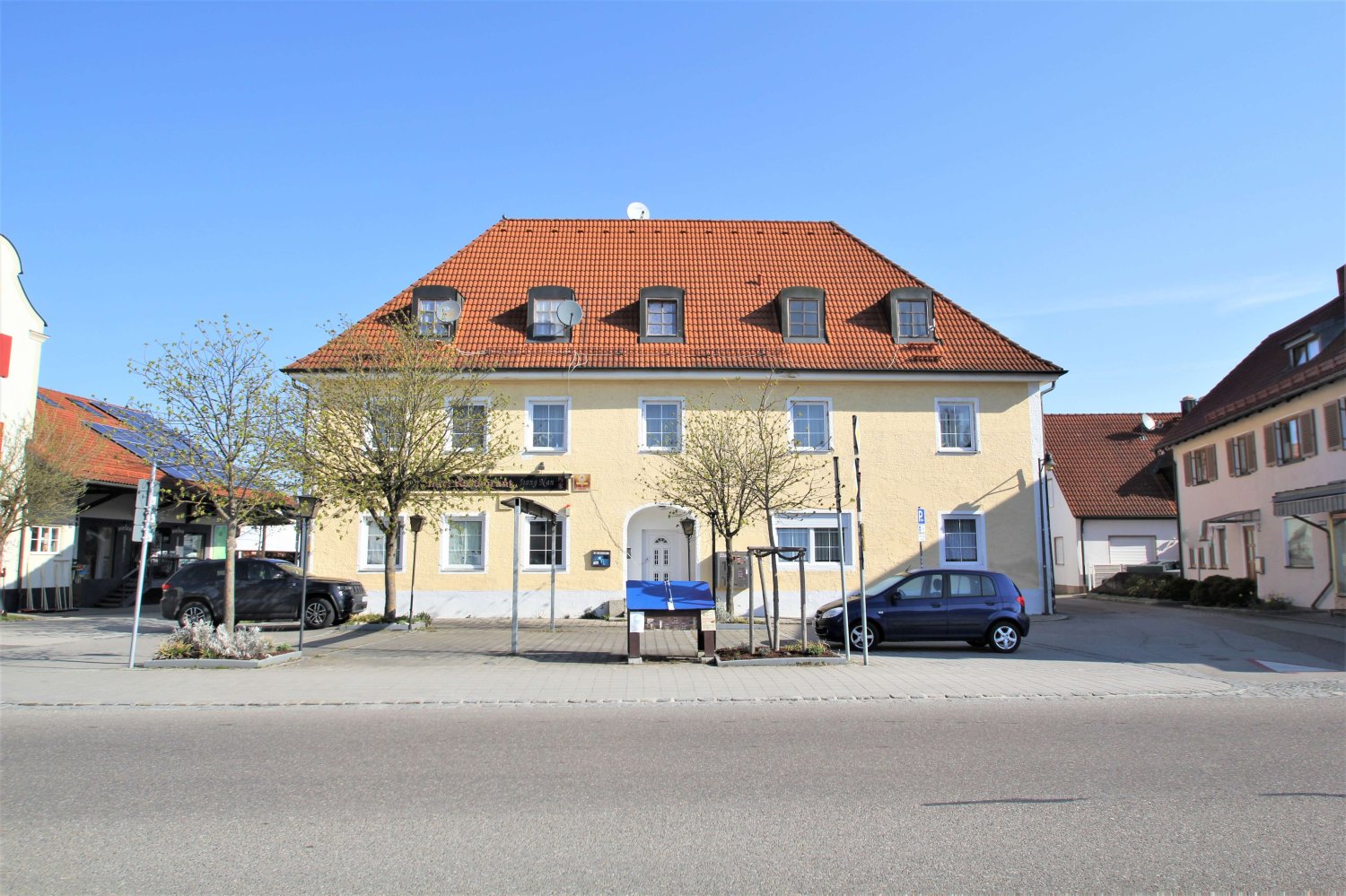 578m² Building in Pfaffenhofen an der Ilm, Germany No. 206841