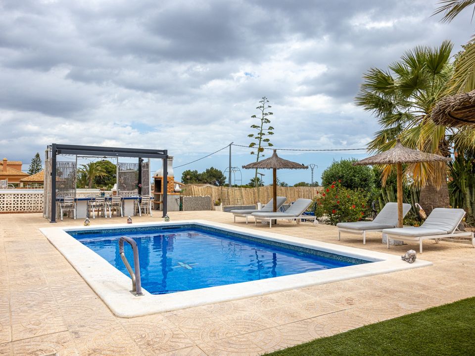 Дом с 5 спальнями в Альбатера, Испания № 185205