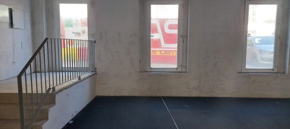 189m² Commercial property in Leiria, Portugal No. 52759 12