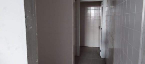 189m² Commercial property in Leiria, Portugal No. 52759 13