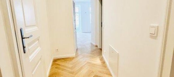 2 rooms Apartment in Rudolfsheim-Funfhaus, Austria No. 174774 4