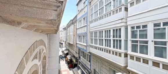6 bedrooms Apartment in A Coruna, Spain No. 35175 3