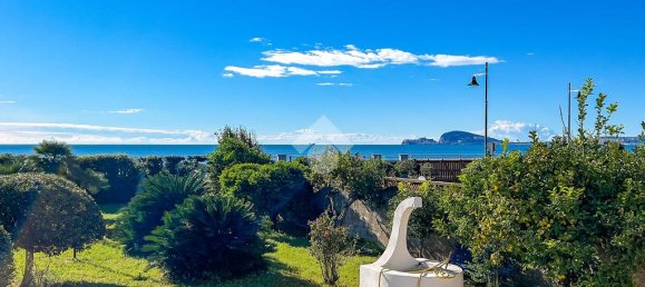 5 bedrooms Villa in Formia, Italy No. 291928 4
