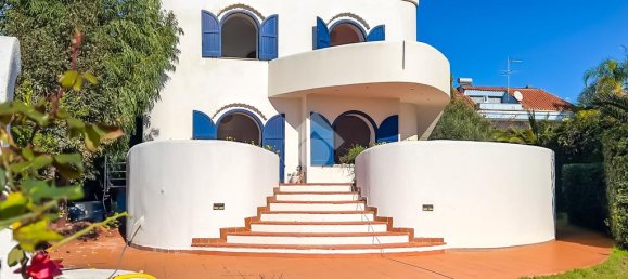 5 bedrooms Villa in Formia, Italy No. 291928 31