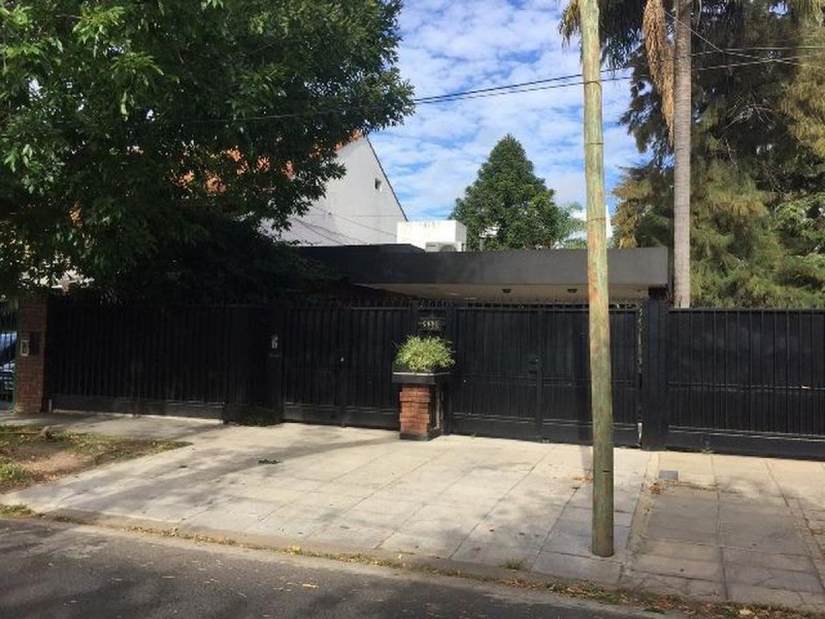 4 bedrooms House in Vicente Lopez, Argentina No. 14898