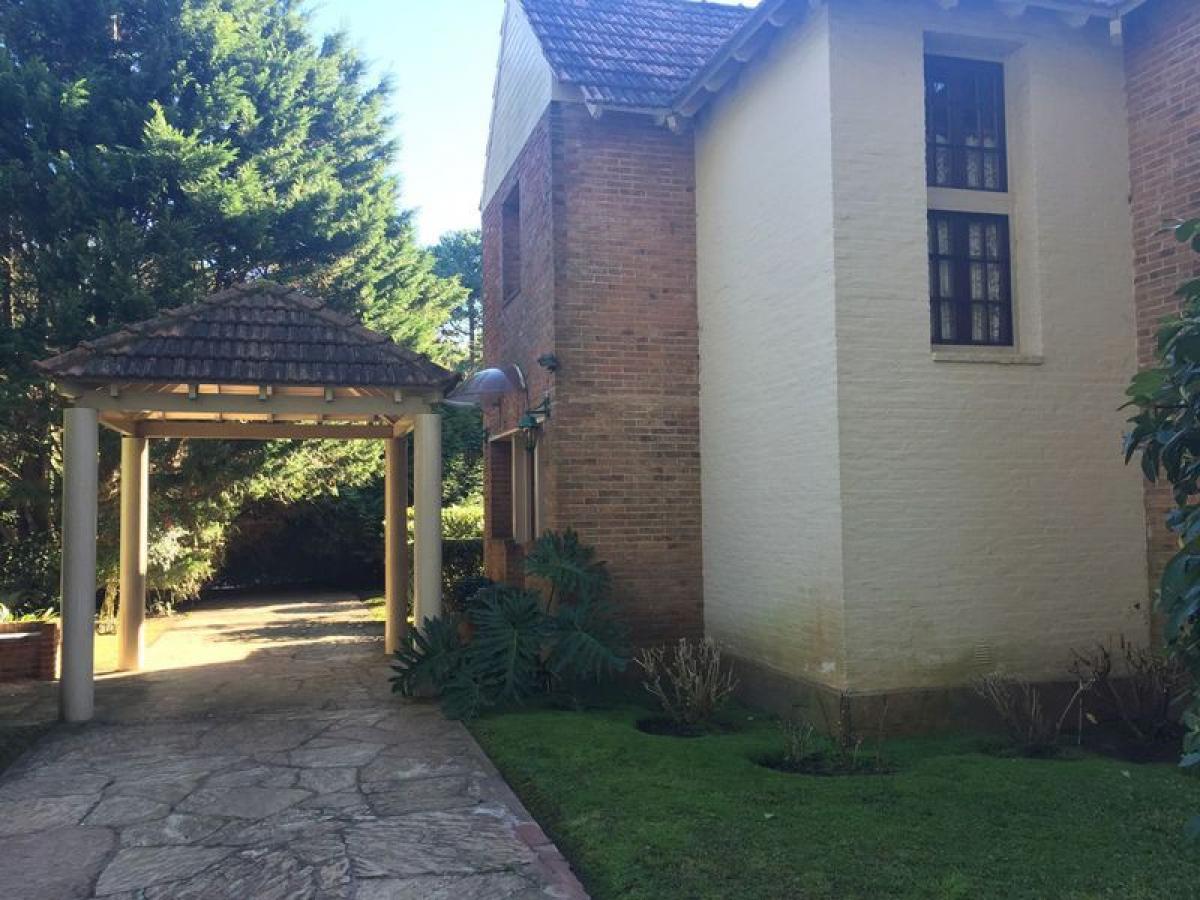 4 bedrooms House in Mar del Plata, Argentina No. 67164