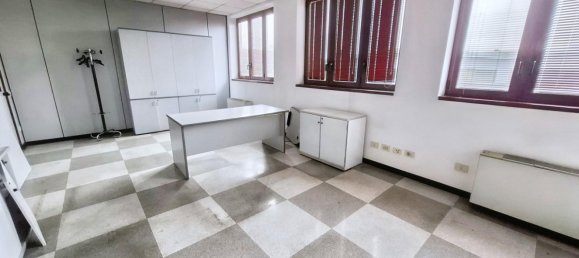30 rooms Commercial property in San Giuliano Milanese, Italy No. 61479 5