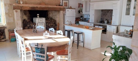 8 bedrooms House in Lectoure, France No. 360851 10