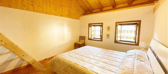 2 bedrooms House in San Giacomo Filippo, Italy No. 99730 20