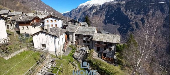 2 bedrooms House in San Giacomo Filippo, Italy No. 99730 47