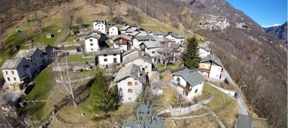 2 bedrooms House in San Giacomo Filippo, Italy No. 99730 48