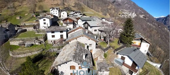 2 bedrooms House in San Giacomo Filippo, Italy No. 99730 45