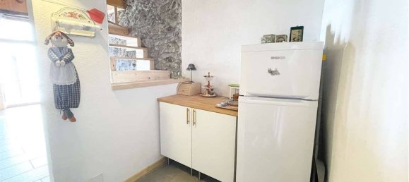 2 bedrooms House in San Giacomo Filippo, Italy No. 99730 10