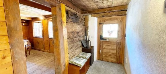 2 bedrooms House in San Giacomo Filippo, Italy No. 99730 36