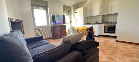 4 bedrooms Apartment in Spoleto, Italy No. 381812 2