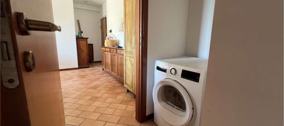 4 bedrooms Apartment in Spoleto, Italy No. 381812 12