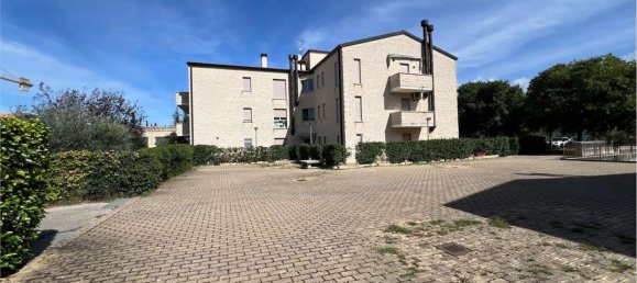 4 bedrooms Apartment in Spoleto, Italy No. 381812 25