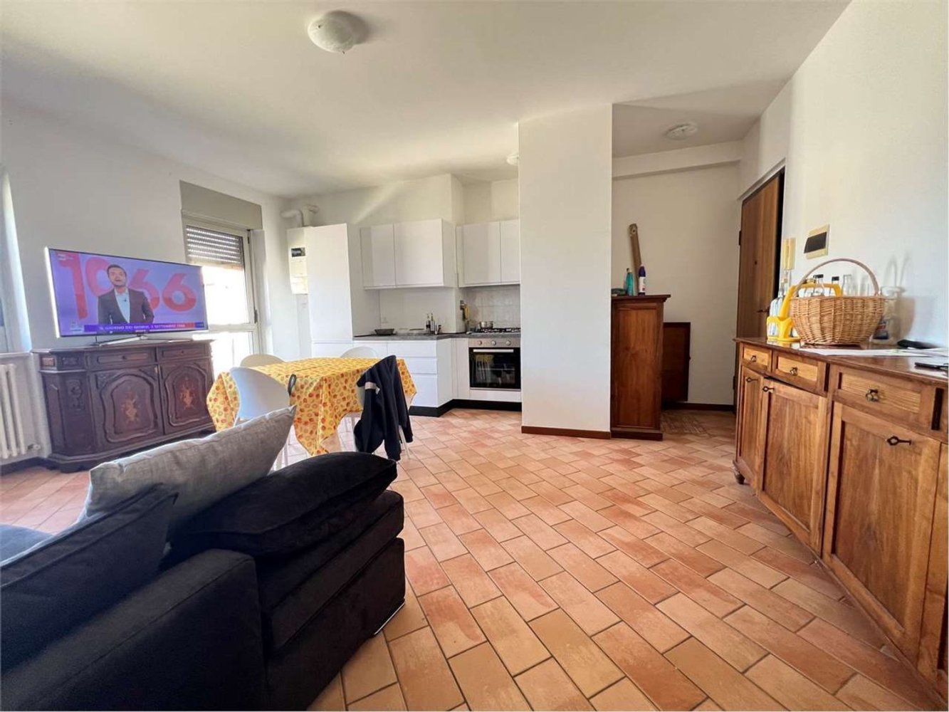 4 bedrooms Apartment in Spoleto, Italy No. 381812