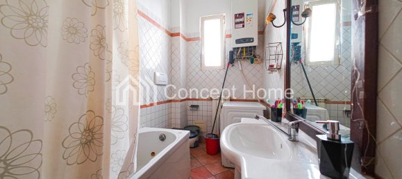 3 rooms Apartment in Rome, Italy No. 30966 12