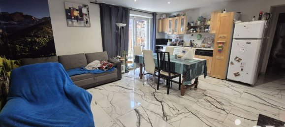 3 chambres Appartement à La Ferté-sous-Jouarre, France No. 285414 3