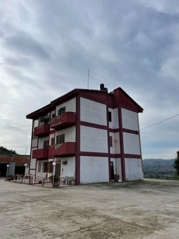 5-Zimmer Haus in Campomarino, Italy, Nr. 154073