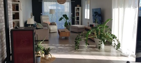 Casa de 5 dormitorios en Drache, France No. 322147 2