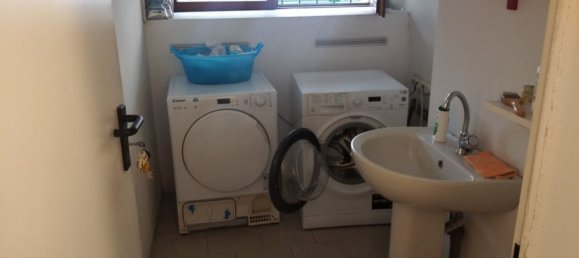 3-salle Appartement à Brescia, Italy No. 4691 13